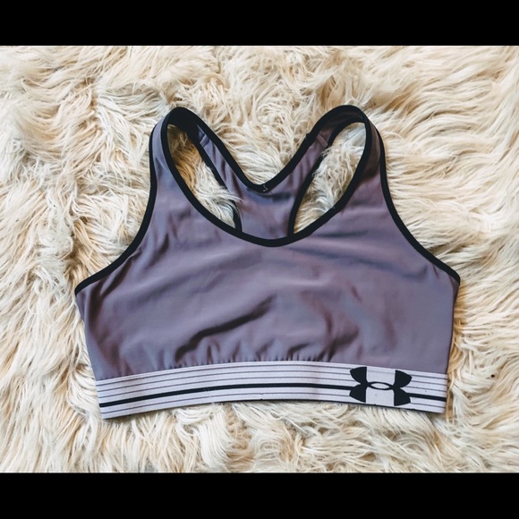 Under Armour Tops - UNDER ARMOR SPORTS BRA 🧘🏼‍♀️